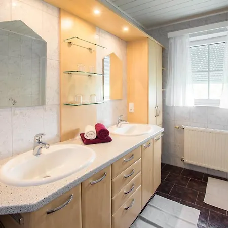 בית חווה Neundlinger *