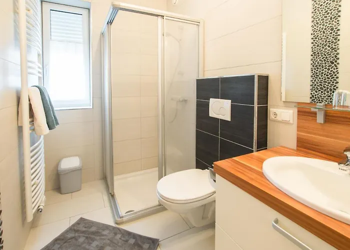 Neundlinger Lantgård